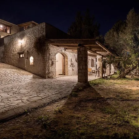 Vila Vafias - Tranquil Location, Ideal For Large Groups, By Zantewize