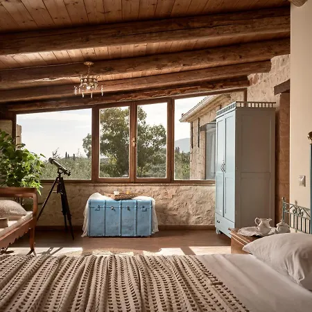 Vafias - Tranquil Location, Ideal For Large Groups, By Zantewize Vila *