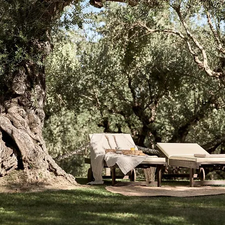 Vila Vafias - Tranquil Location, Ideal For Large Groups, By Zantewize
