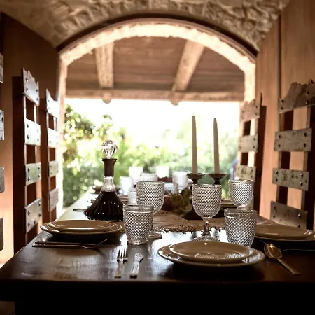 Vafias - Tranquil Location, Ideal For Large Groups, By Zantewize Vila