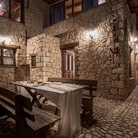 Vila Vafias - Tranquil Location, Ideal For Large Groups, By Zantewize